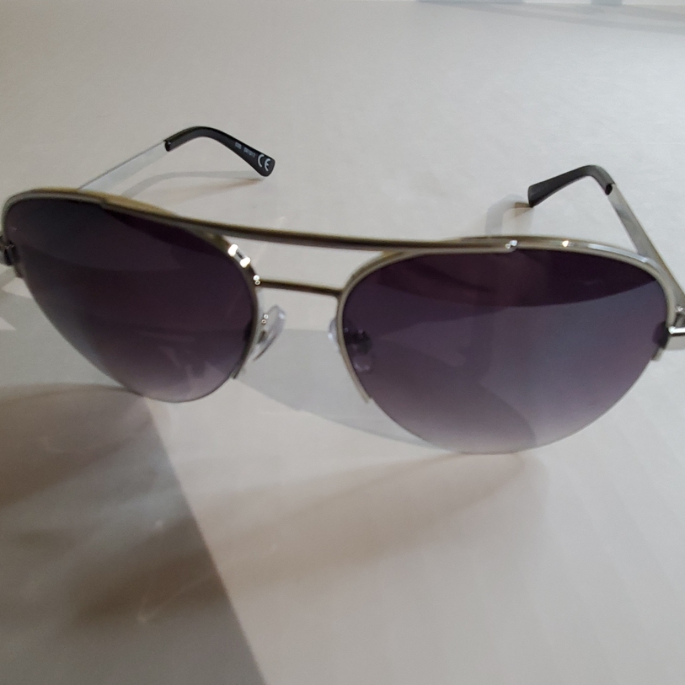 Dana Buchman  Aviator sunglasses Sb1 - Picture 2 of 7